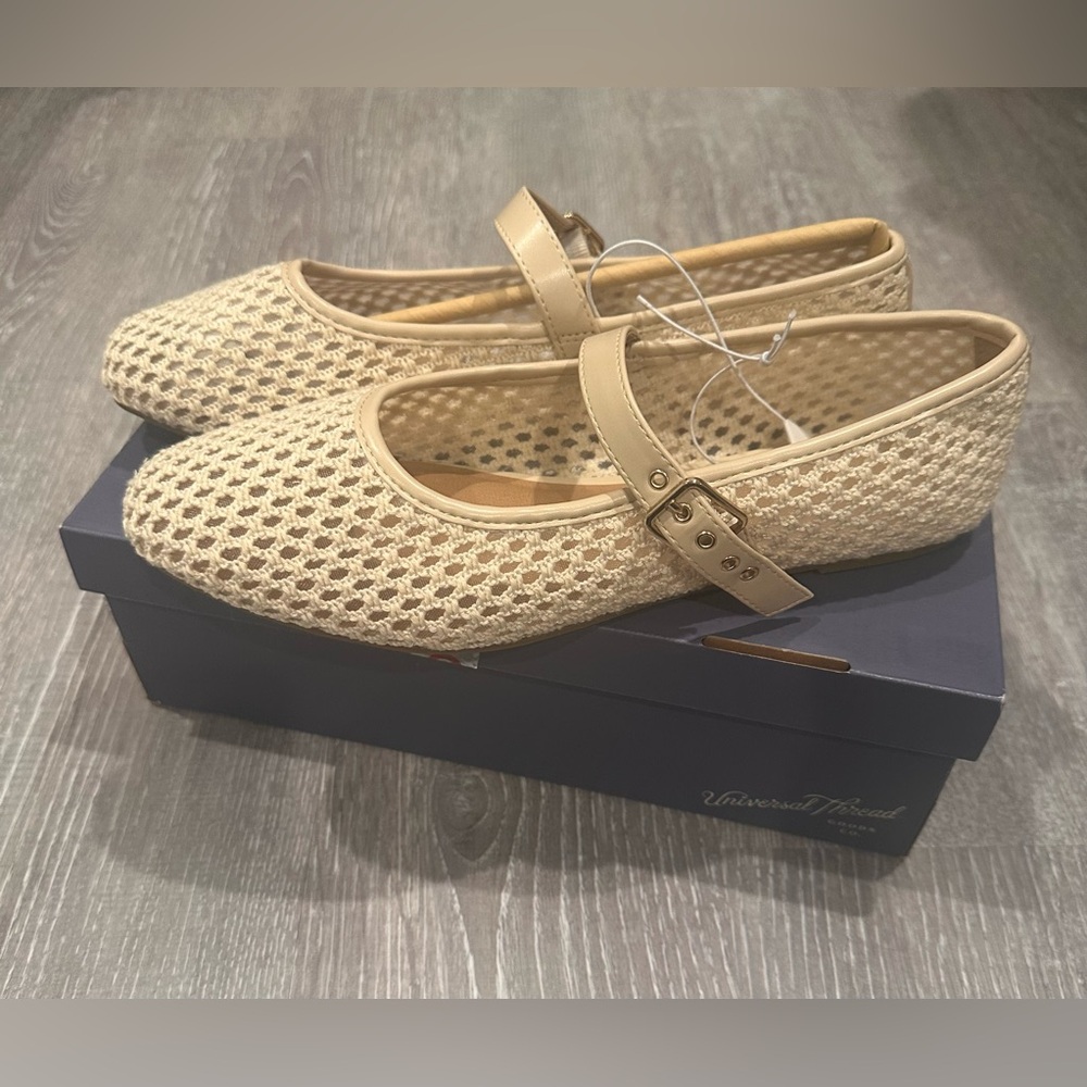 Womens flats